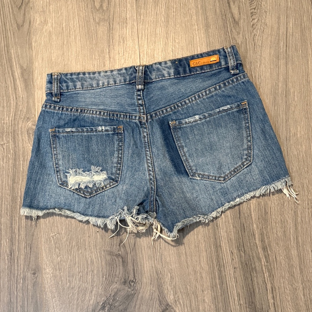 C&C California Ripped Blue Jean Shorts. Size 25 - Picture 10 of 10